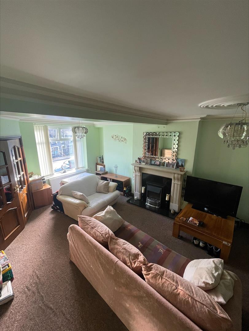 3 Bedroom House Mid Terrace Mountain Ash Road, Abercynon, Mountain Ash